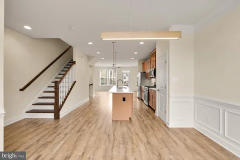 $3,750 | 4707 Van Buren Street, Riverdale, MD 20737