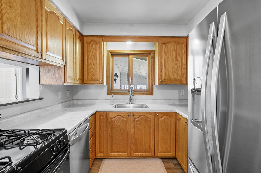 6335 Highland Road Cleveland, OH 44143 - Photo 14 of 35