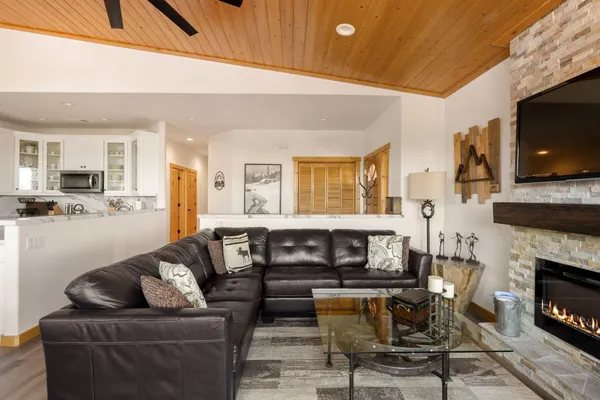 $799,000 | 12465 Bear Meadows Court, Unit 3, Truckee, CA 96161