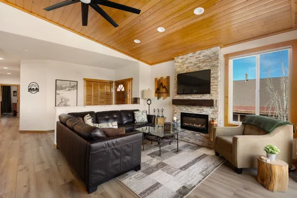 $799,000 | 12465 Bear Meadows Court, Unit 3, Truckee, CA 96161