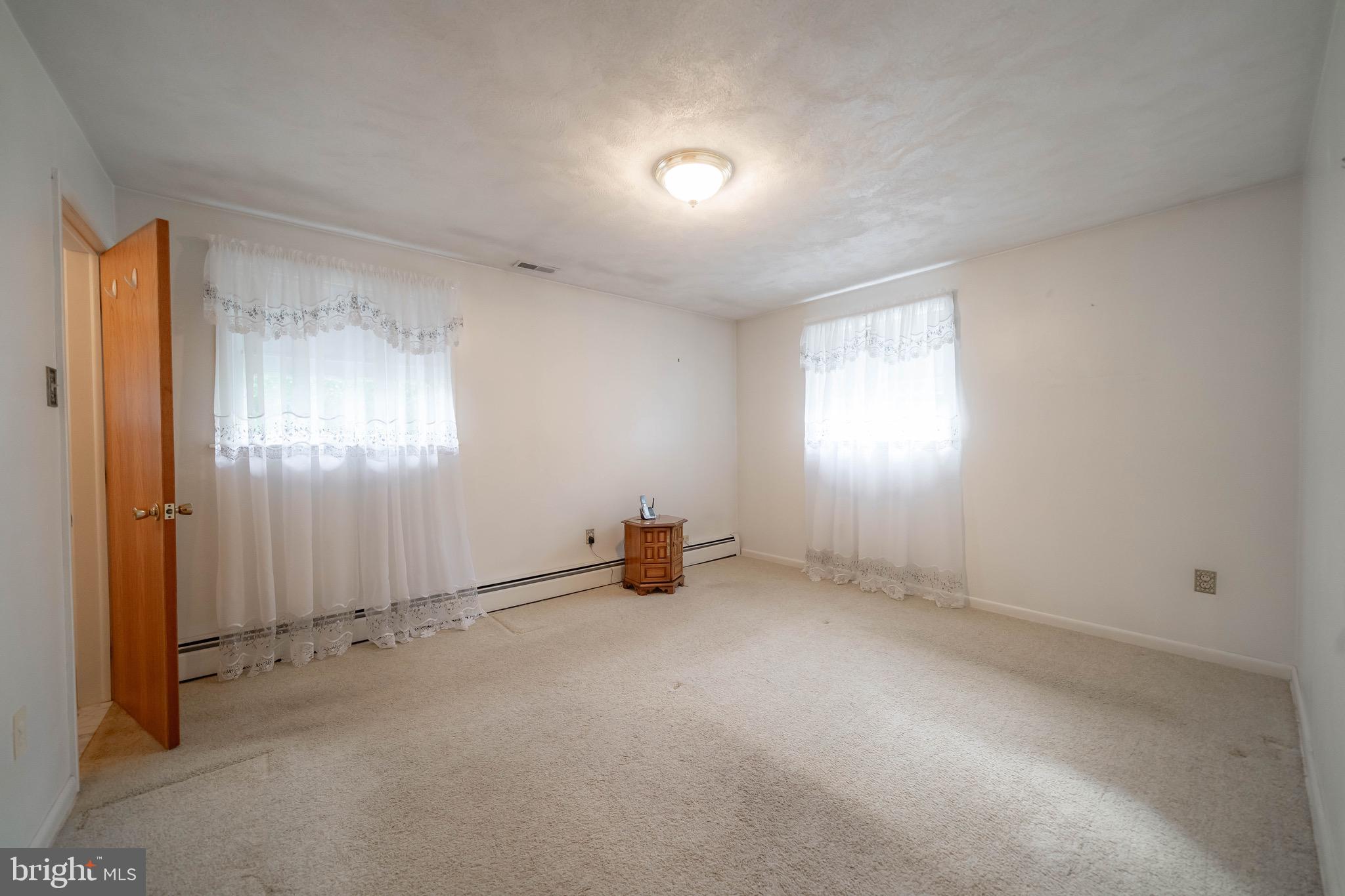 252 Ridge Road Spring City, PA 19475 - Photo 8 of 48