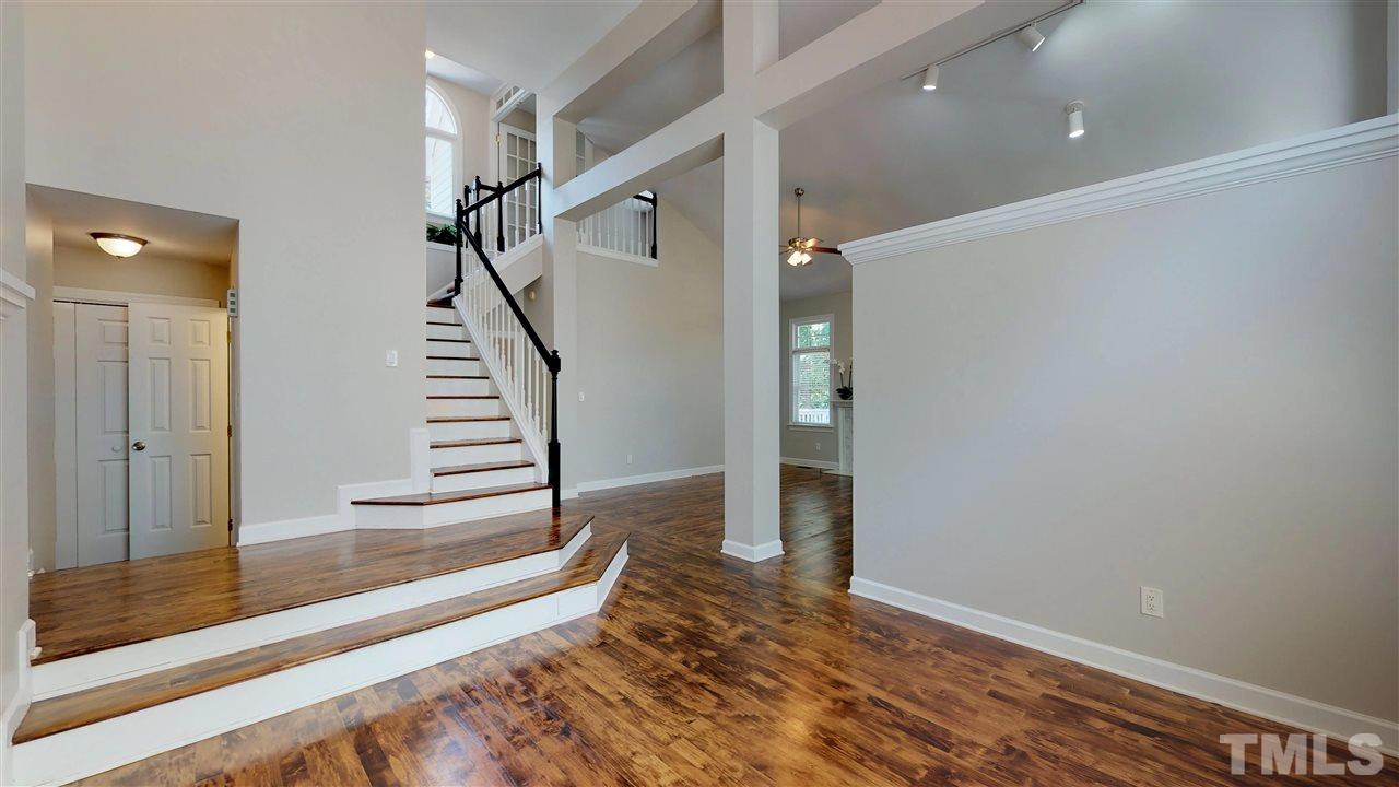 10101 Goodview Court Raleigh, NC 27613 - Photo 7 of 30