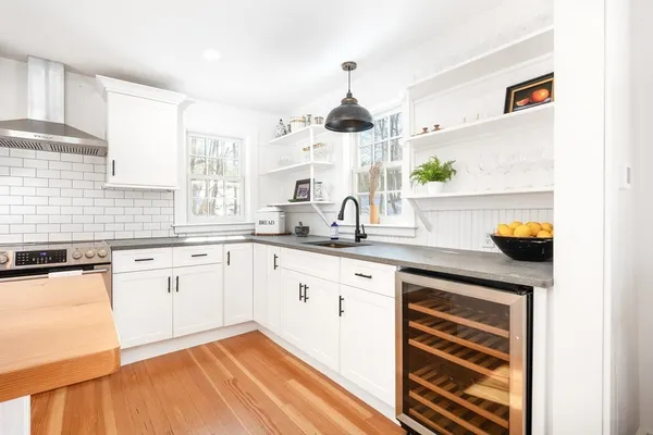 $2,295,000 | 560 Jerusalem Road, Cohasset, MA 02025