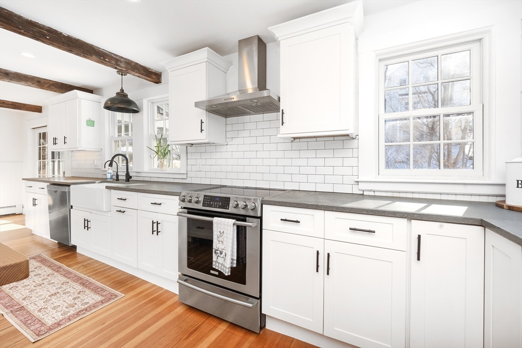 560 Jerusalem Road Cohasset, MA 02025 - Photo 13 of 41