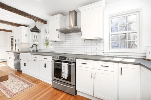 $2,295,000 | 560 Jerusalem Road, Cohasset, MA 02025