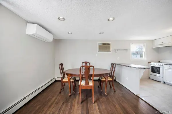 $675,000 | 532 Park Avenue, Centereach, NY 11720