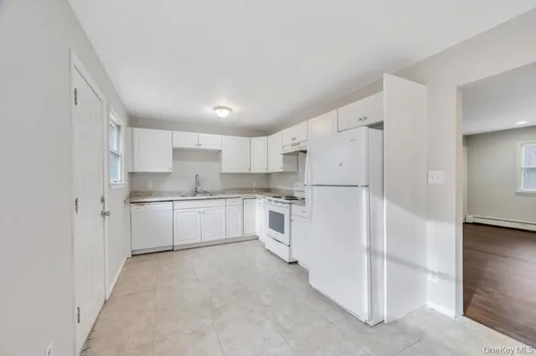 $675,000 | 532 Park Avenue, Centereach, NY 11720