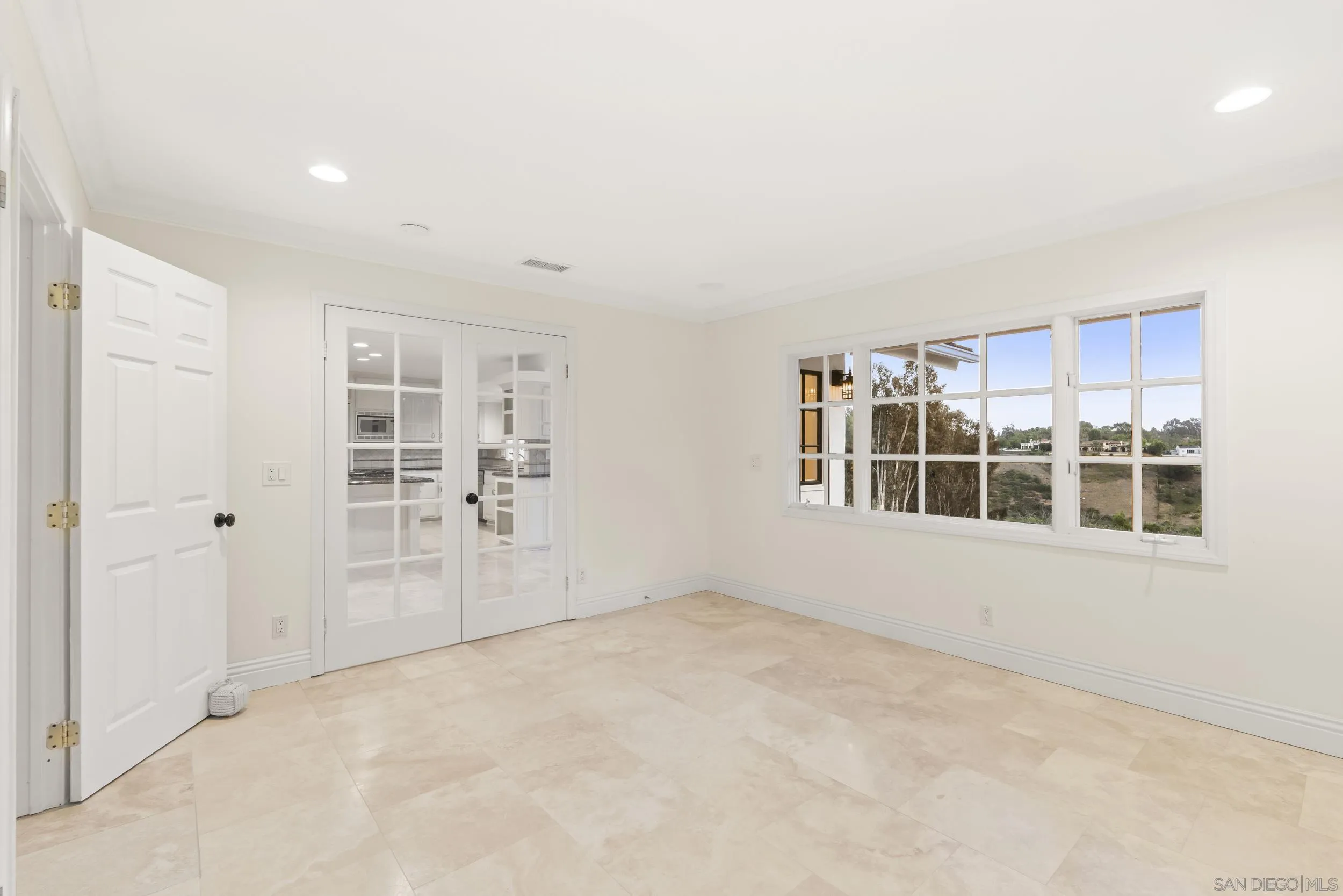 16551 Zumaque Street Rancho Santa Fe, CA 92067 - Photo 31 of 58 Flex Room for Office or 4th Bedroom