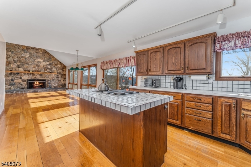 132 Mountain Road Phillipsburg, NJ 08865 - Photo 17 of 44