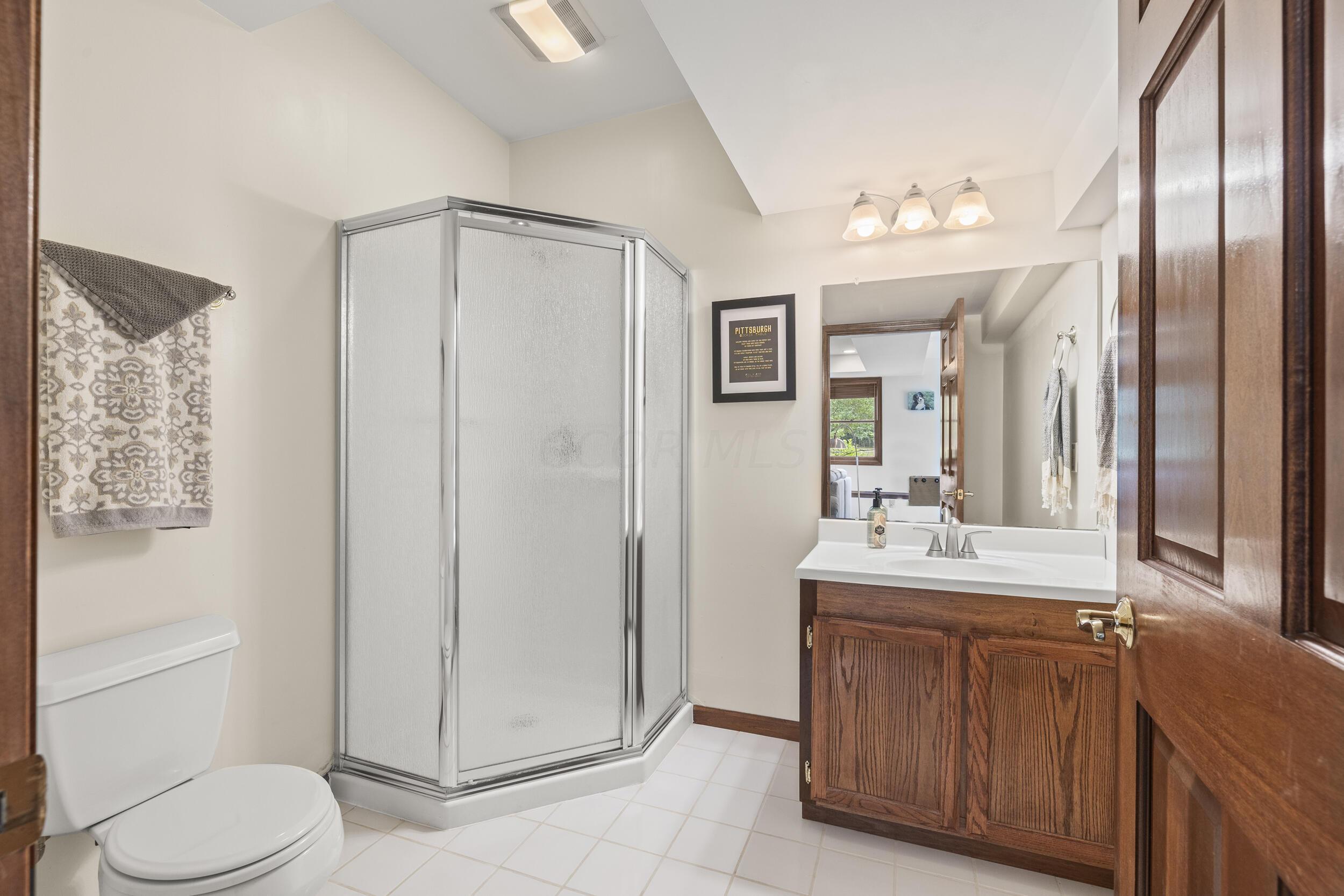 2501 Darling Road Blacklick, OH 43004 - Photo 36 of 59 39_bathroom 3