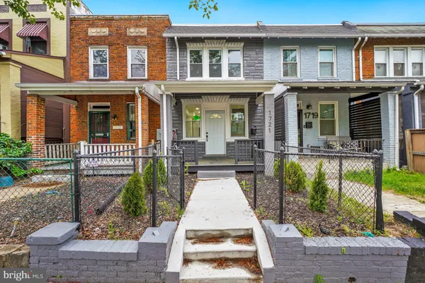 $3,150 | 1721 L Street Northeast, Washington, DC 20002