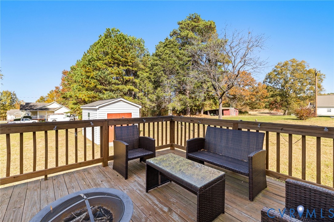 1724 Goodes Ferry Road South Hill, VA 23970 - Photo 33 of 44 Gallery Image 33