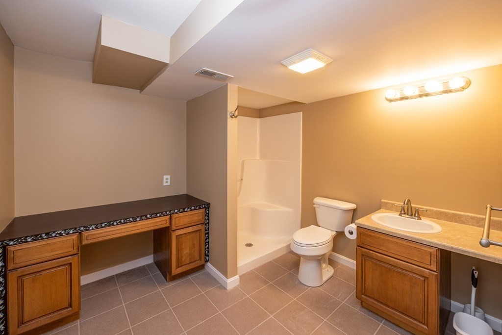 55 Riley Road, Unit 43 Lunenburg, MA 01462 - Photo 23 of 30