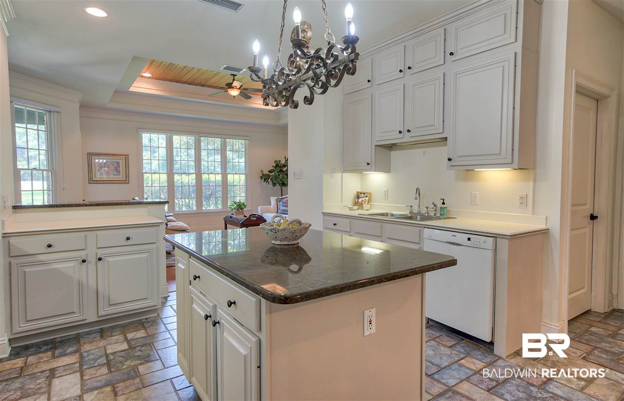 102 Sandhill Court Fairhope, AL 36532 - Photo 15 of 34