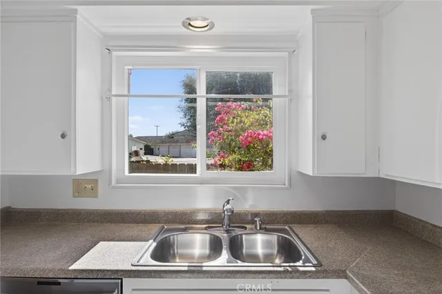 a close view of sink and tap