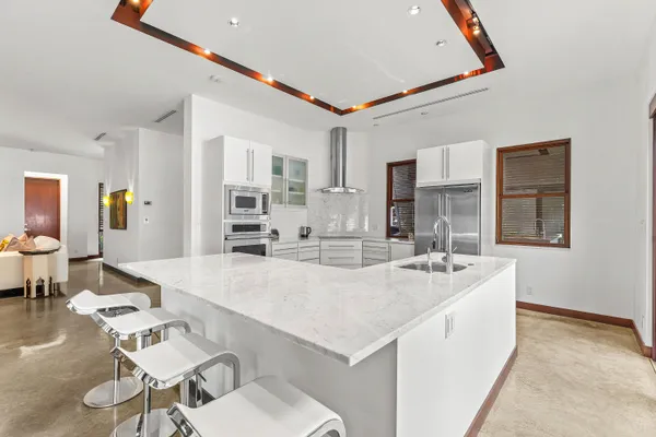 $8,500,000 | 179 East Main Street, Palm Beach, FL 33480