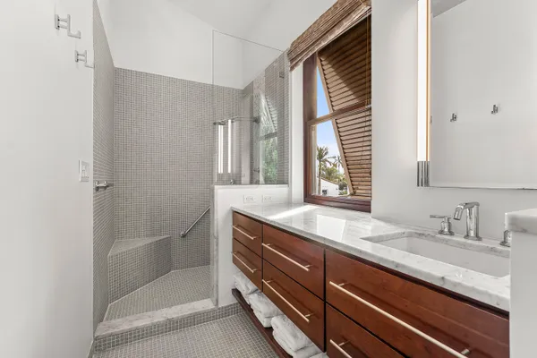 $8,500,000 | 179 East Main Street, Palm Beach, FL 33480