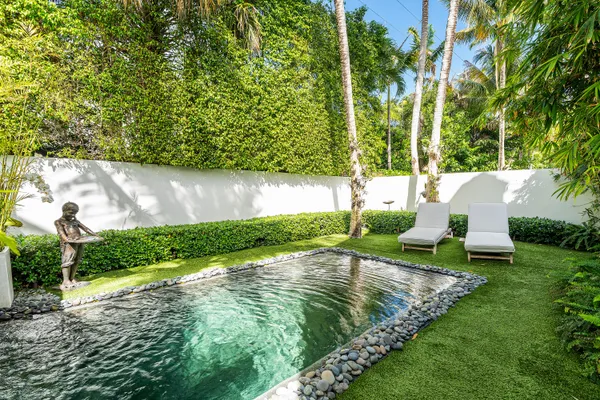 $8,500,000 | 179 East Main Street, Palm Beach, FL 33480