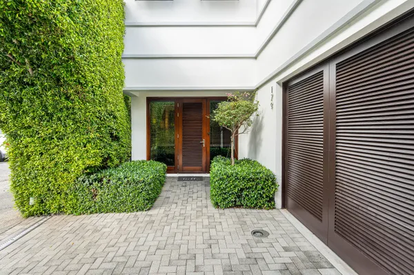$8,500,000 | 179 East Main Street, Palm Beach, FL 33480