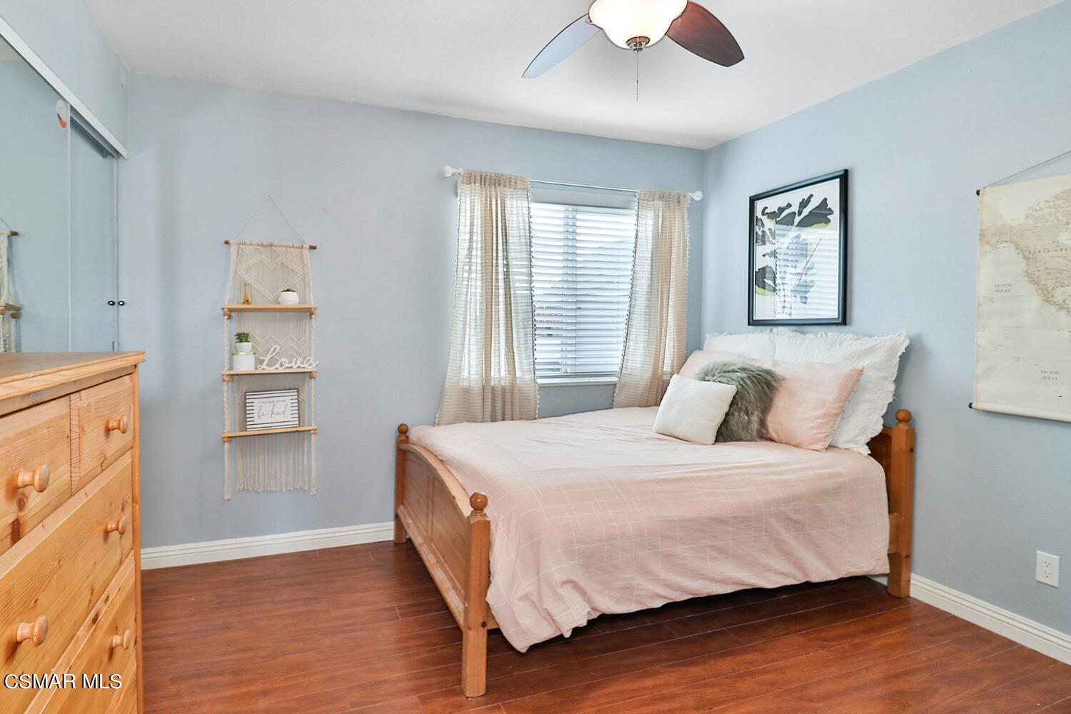 3053 Bianca Circle Simi Valley, CA 93063 - Photo 29 of 73 a bedroom with a large bed and a window