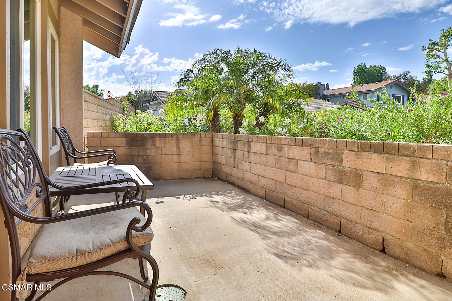 3053 Bianca Circle Simi Valley, CA 93063 - Photo 71 of 73 a balcony with table and chairs