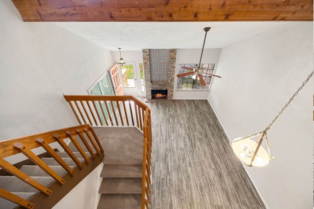 1748 Ohlen Road, Unit 42 Austin, TX 78757 - Photo 6 of 17 a view of a balcony with chairs