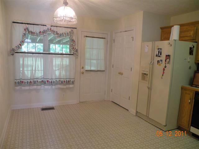 1007 Lorilei Lane Springfield, TN 37172 - Photo 11 of 16 Breakfast Room