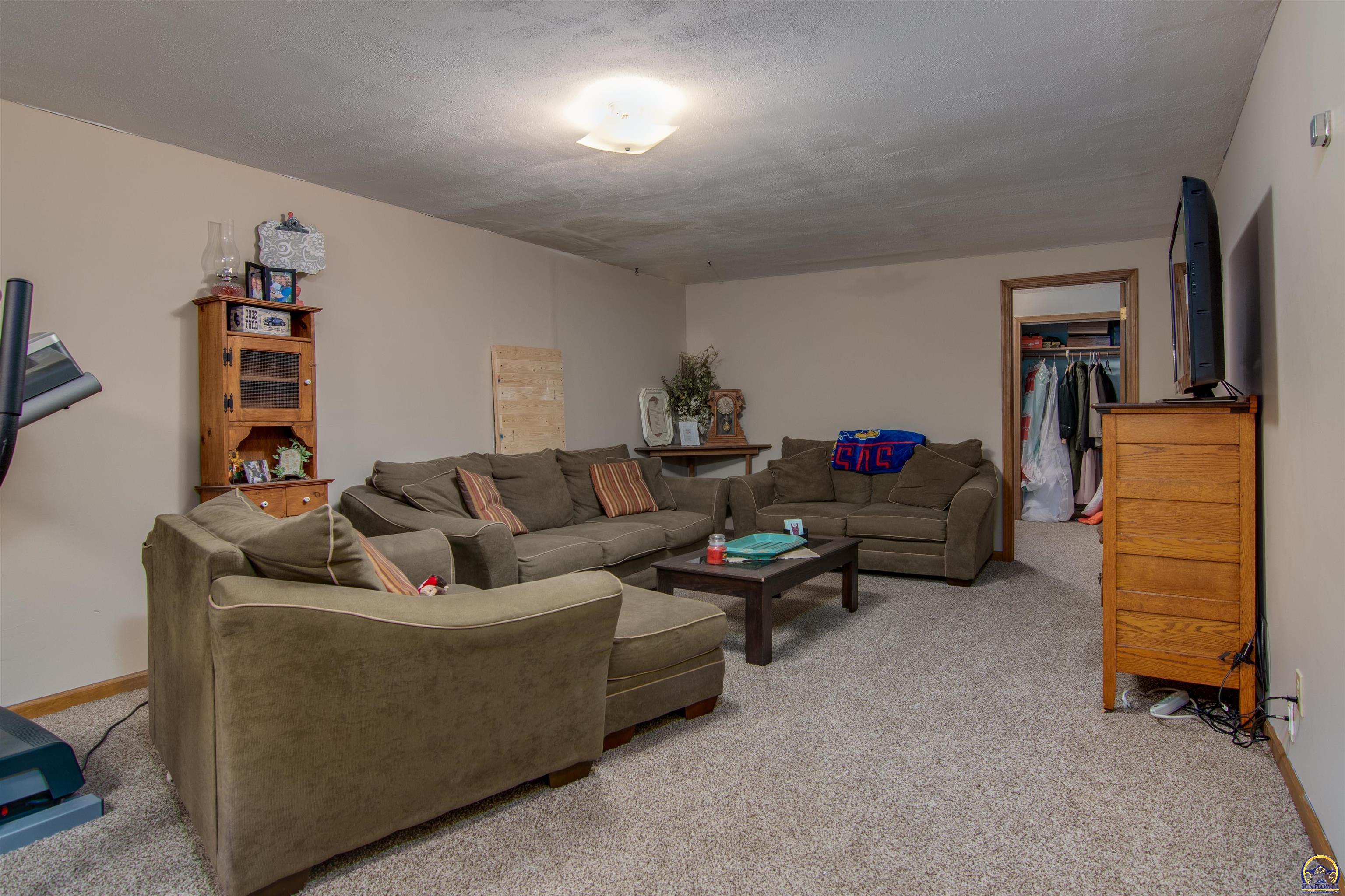 104 Sage Road Silver Lake, KS 66539 - Photo 14 of 16