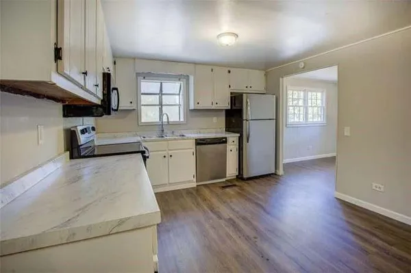 $2,000 | 201 Oglesby Bridge Road Southeast, Conyers, GA 30094