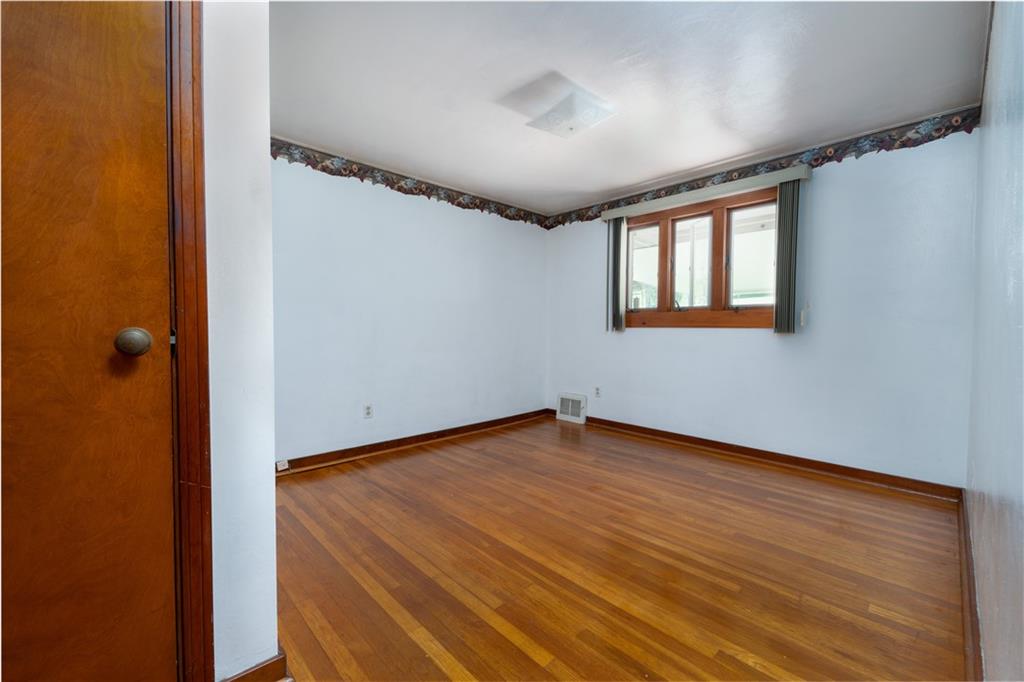 277 Idlewood Road Pittsburgh, PA 15235 - Photo 8 of 14