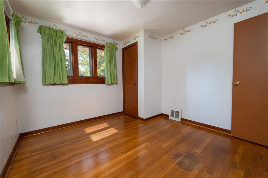 277 Idlewood Road Pittsburgh, PA 15235 - Photo 10 of 14