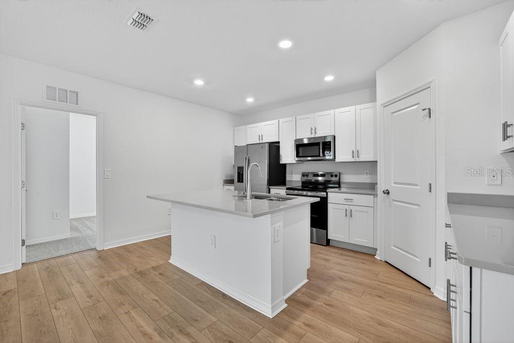 12490 Gust Court Hudson, FL 34669 - Photo 4 of 46