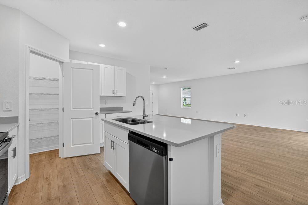 12490 Gust Court Hudson, FL 34669 - Photo 5 of 46