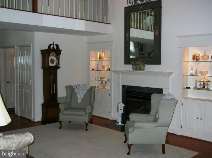 2483-5 Five Shillings Road Frederick, MD 21701 - Photo 15 of 30 Living Room