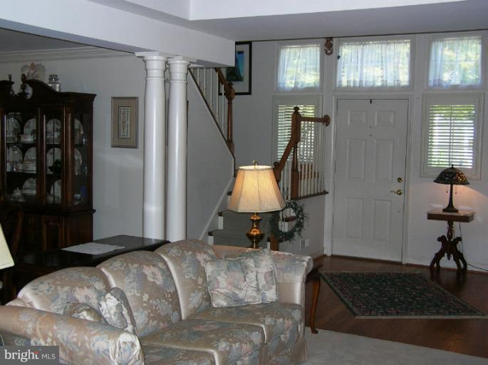 2483-5 Five Shillings Road Frederick, MD 21701 - Photo 3 of 30 Living Room