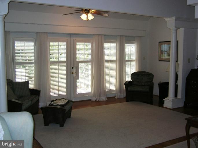 2483-5 Five Shillings Road Frederick, MD 21701 - Photo 27 of 30 Living Room