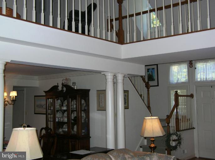 2483-5 Five Shillings Road Frederick, MD 21701 - Photo 5 of 30 Living Room