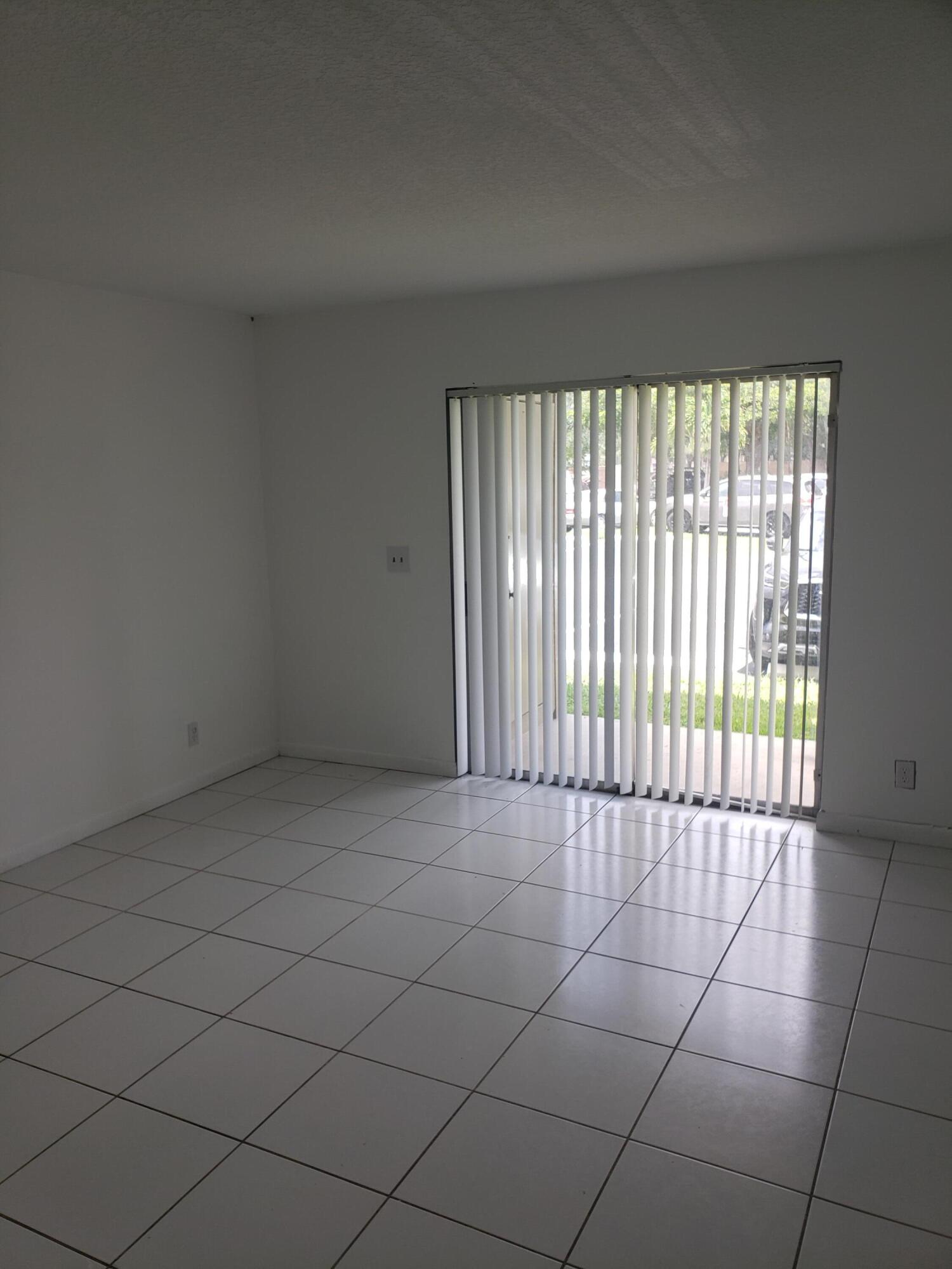1854 Abbey Road, Unit 101 West Palm Beach, FL 33415 - Photo 14 of 16 20230703_121343