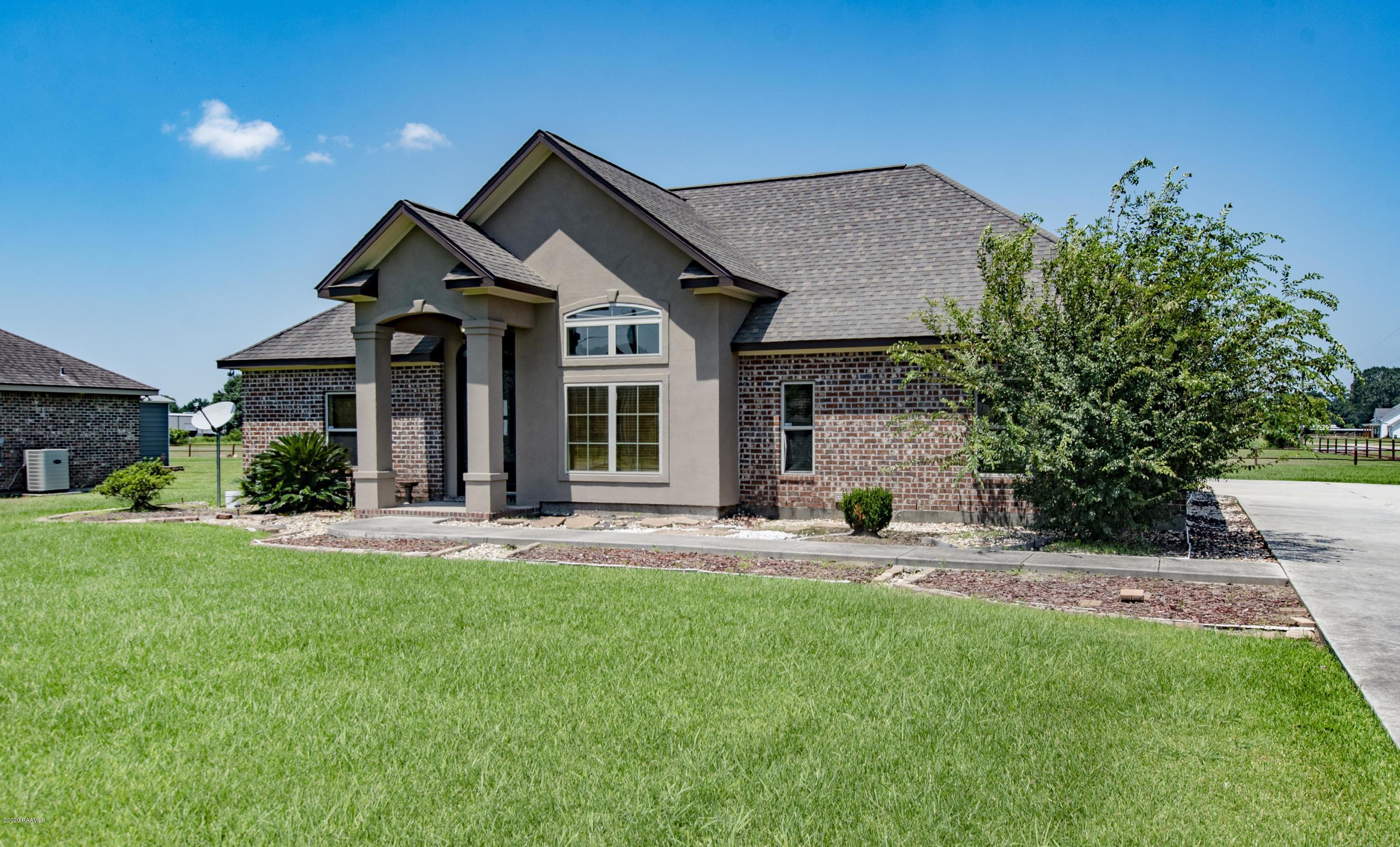 2019 Vida Shaw Road New Iberia, LA 70563 - Photo 3 of 47 Gallery Image 3