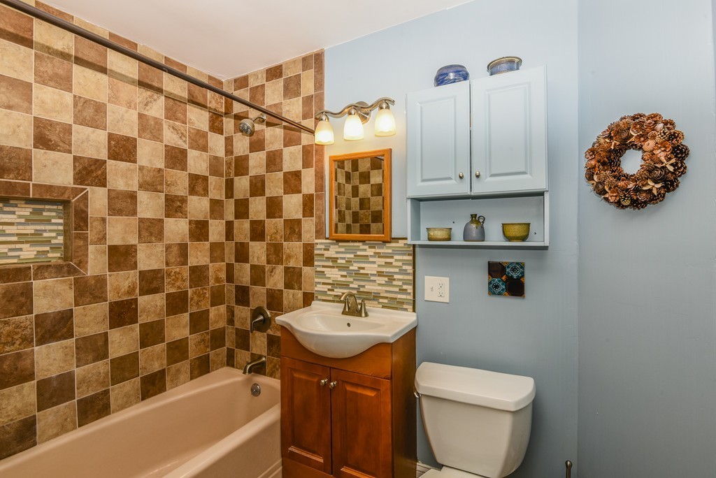 8 Reed Street Dedham, MA 02026 - Photo 18 of 26 Gallery Image 18