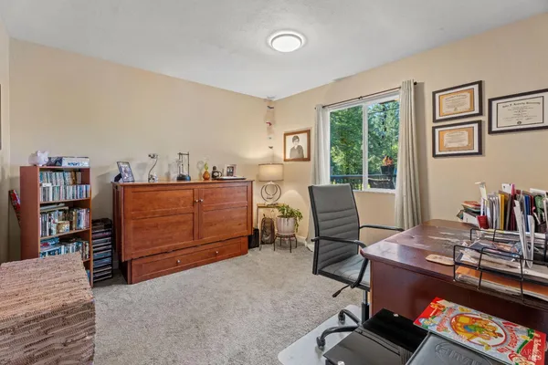$379,000 | 26861 Oriole Drive, Willits, CA 95490