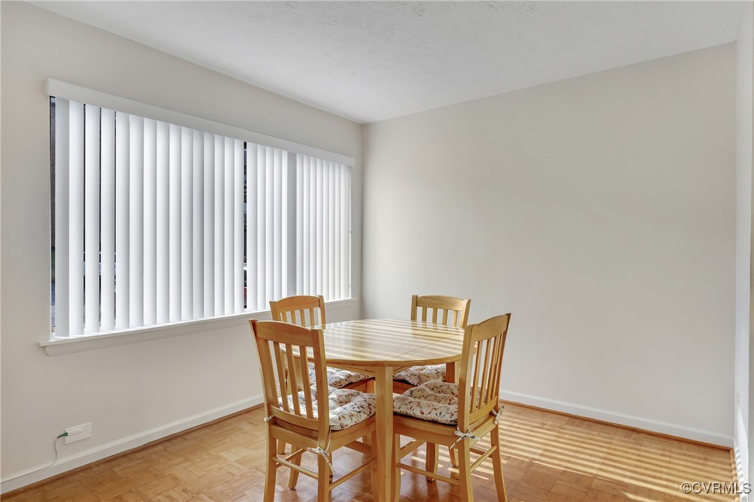 1505 Regency Woods Road, Unit 101 Henrico, VA 23238 - Photo 16 of 25 Eat-in area