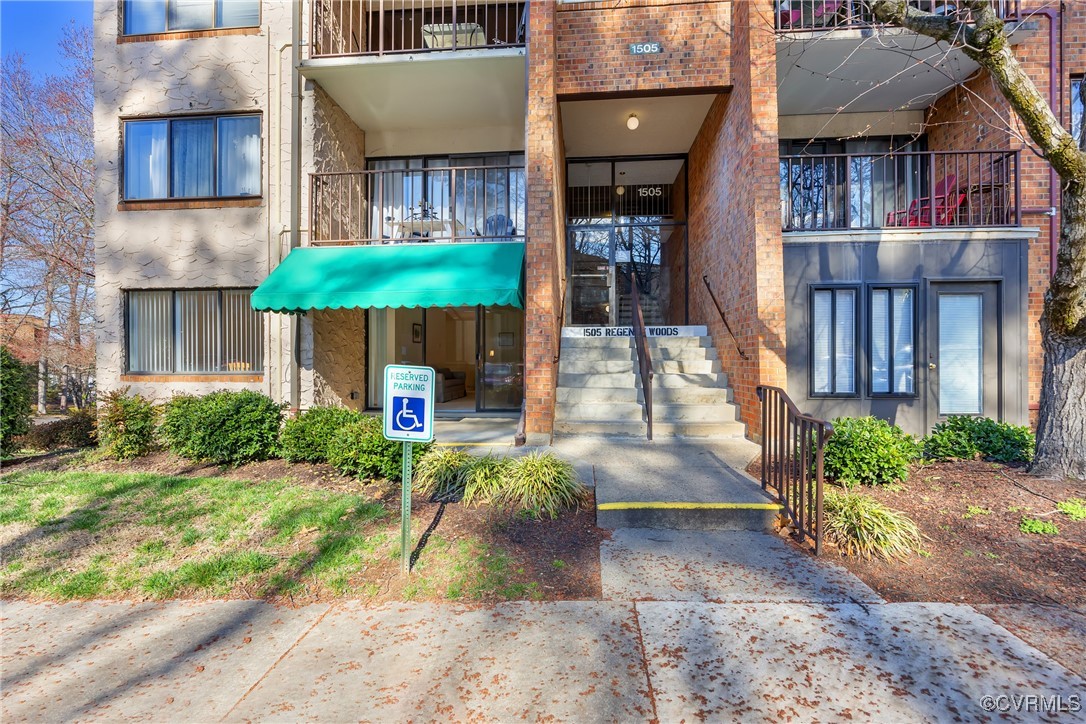 1505 Regency Woods Road, Unit 101 Henrico, VA 23238 - Photo 3 of 25 Front of property