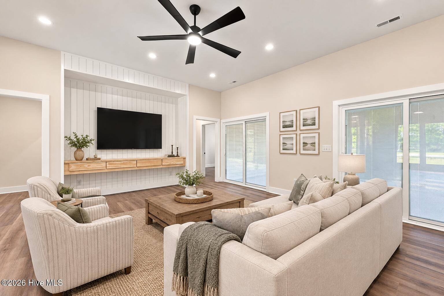6818 River Road Washington, NC 27889 - Photo 3 of 60 Furniture staged with AI