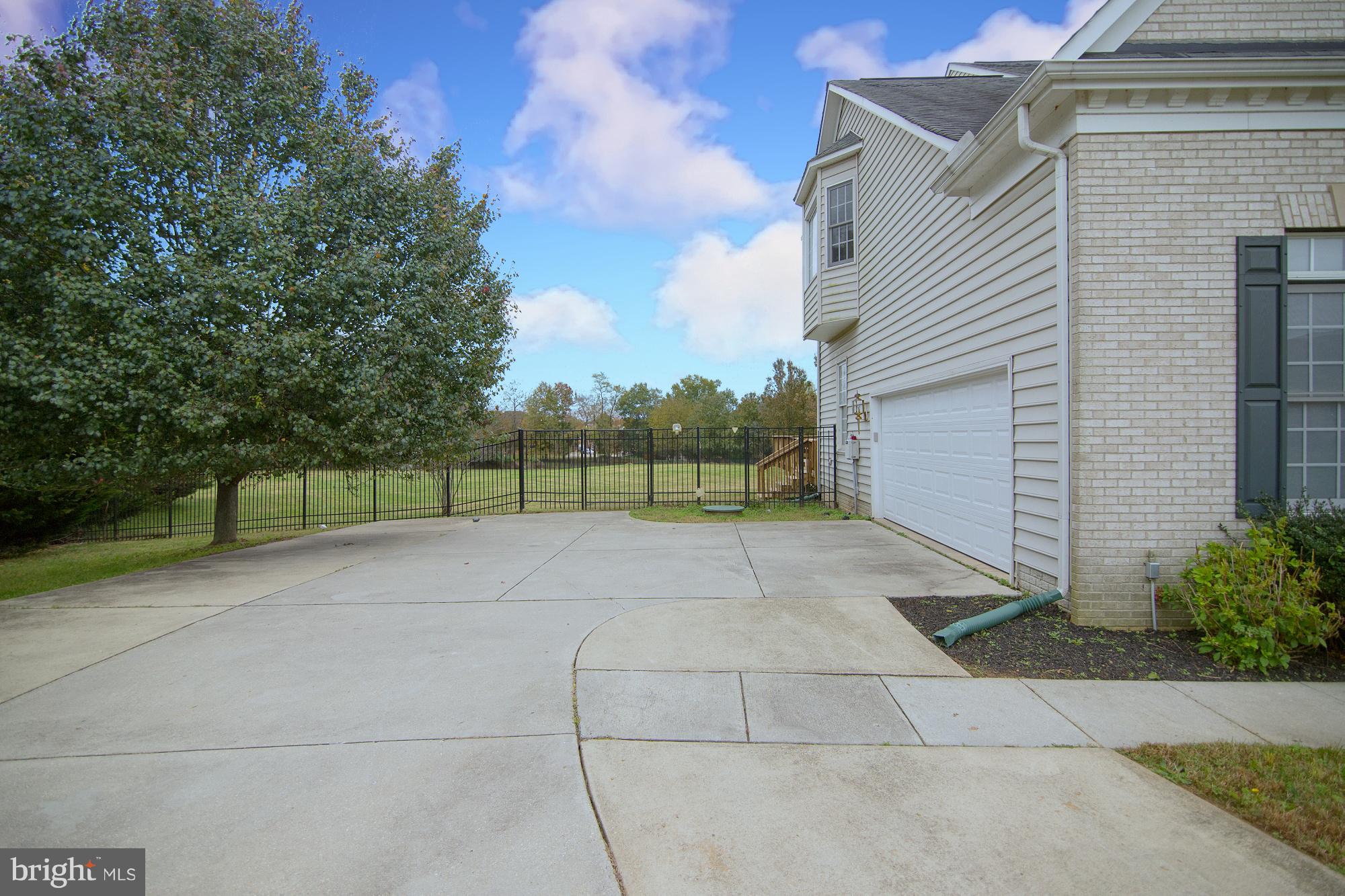 11204 Riverview Road Fort Washington, MD 20744 - Photo 3 of 55 Gallery Image 3