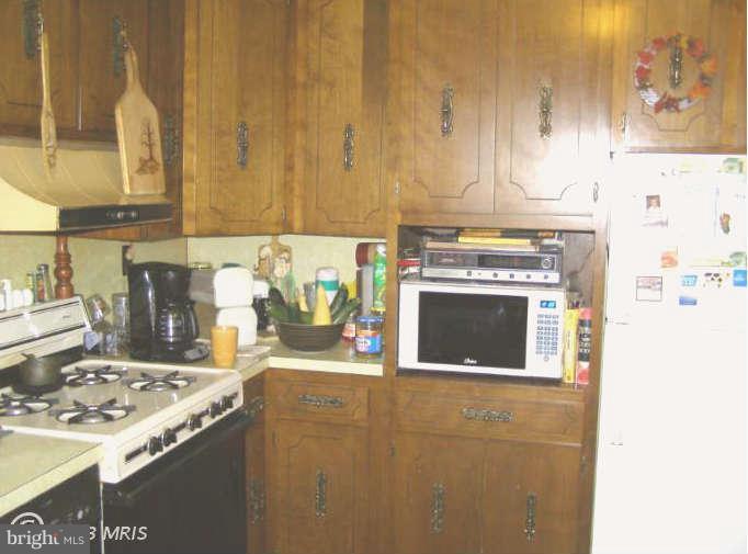25281 Three Notch Road Hollywood, MD 20636 - Photo 6 of 24 Kitchen