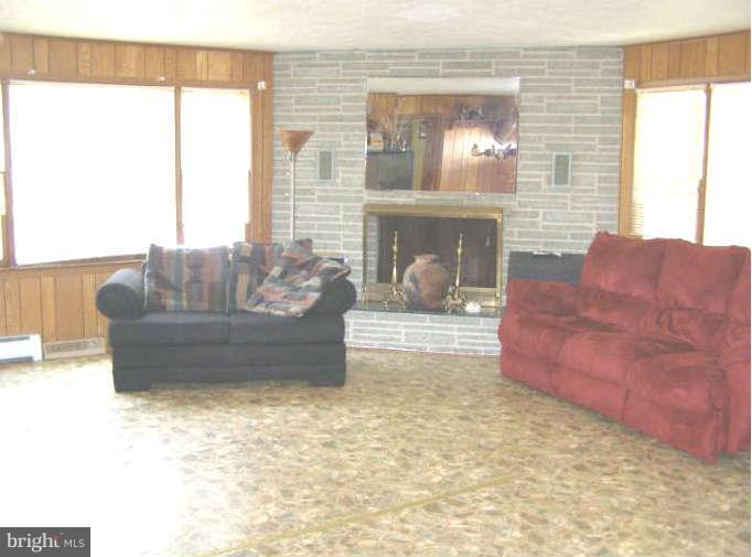 25281 Three Notch Road Hollywood, MD 20636 - Photo 8 of 24 Family Room