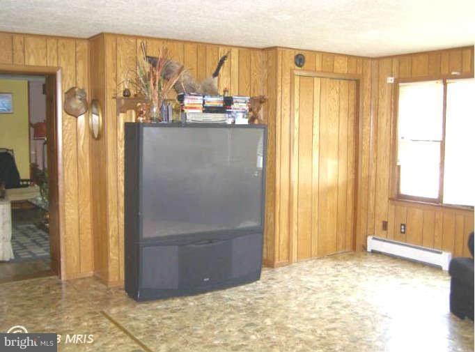 25281 Three Notch Road Hollywood, MD 20636 - Photo 9 of 24 Family Room