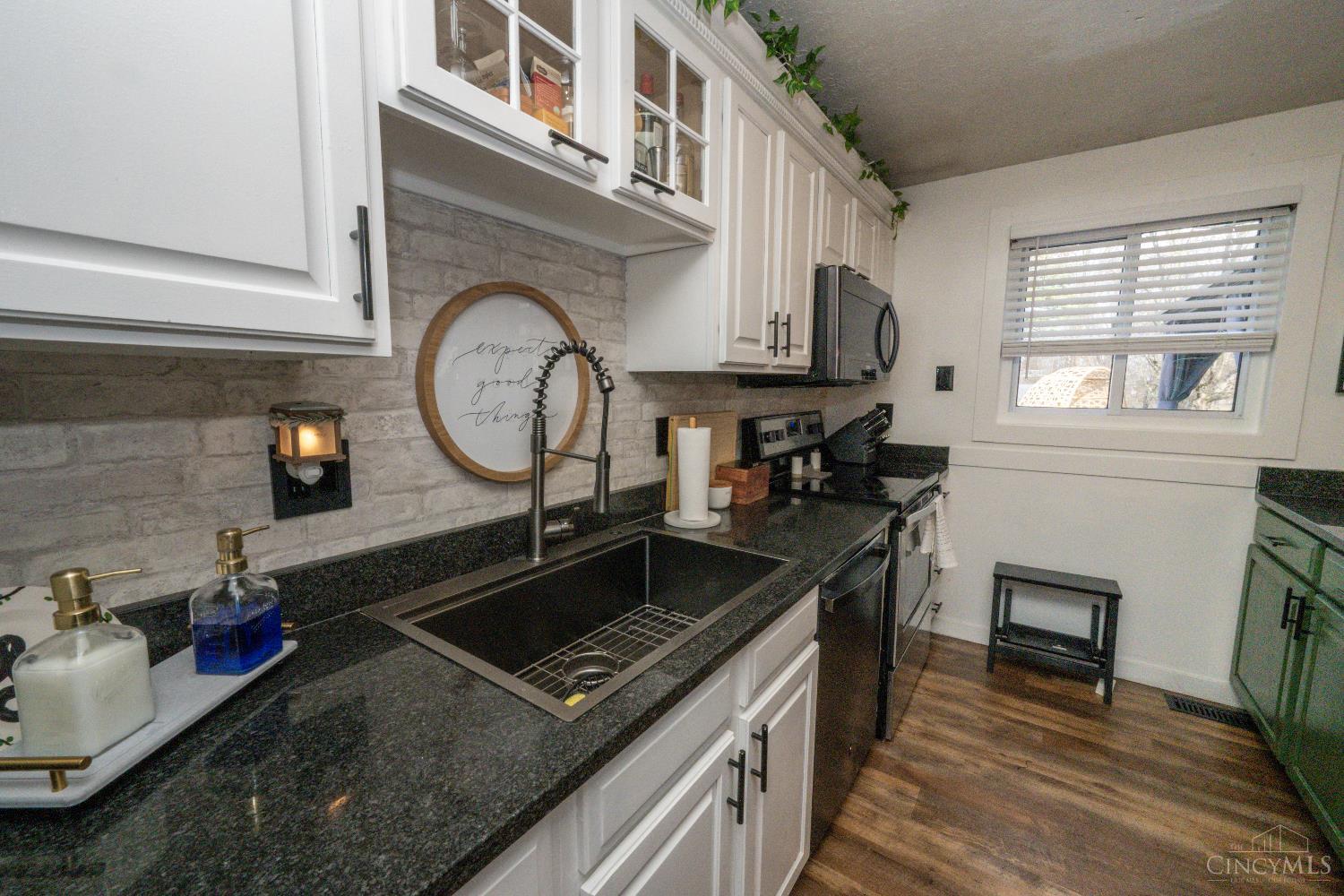 660 Barg Salt Run Road Cincinnati, OH 45244 - Photo 4 of 35 Gallery Image 4