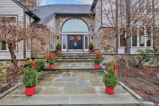 $1,920,000 | 101 Northwood Drive, Easton, CT 06612